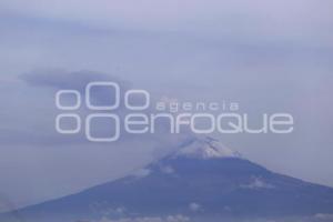 VOLCÁN POPOCATÉPETL . FUMAROLA