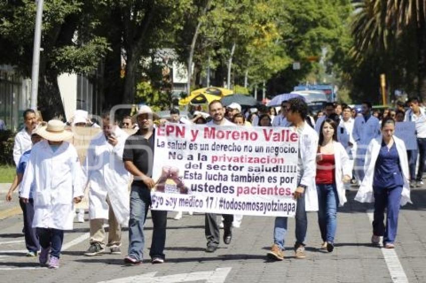 ESTUDIANTES DE MEDICINA MANIFESTACIÓN