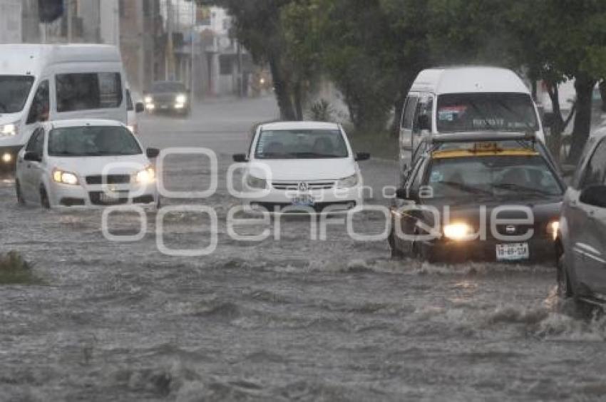 LLUVIA . INUNDACIONES