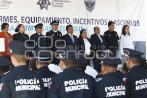 EQUIPAMIENTO POLICÍAS . CHOLULA