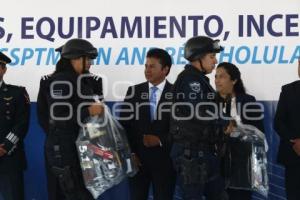 EQUIPAMIENTO POLICÍAS . CHOLULA