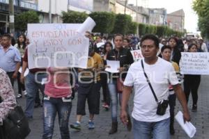 TEHUACAN. MANIFESTACIÓN MAGISTERIAL 