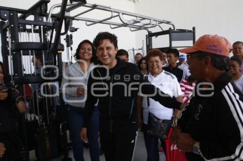 GIMNASIO MUNICIPAL . CHOLULA