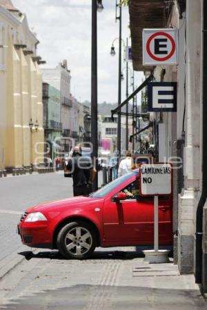 ESTACIONAMIENTOS