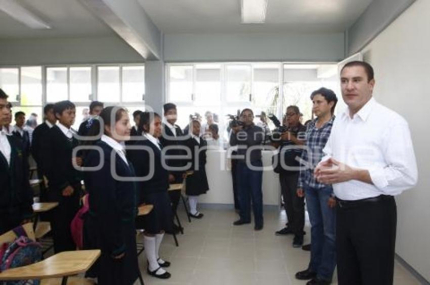 INAUGURACIÓN ESPACIOS EDUCATIVOS . RMV