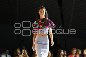 DESFILE DE MODAS TROZMER