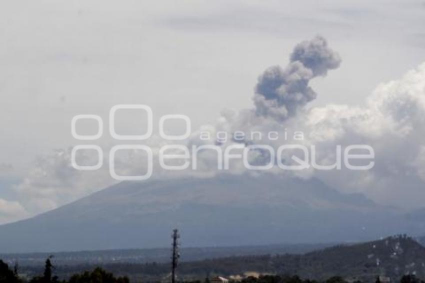 FUMAROLA VOLCÁN POPOCATÉPETL