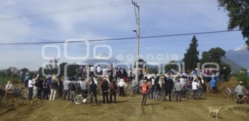 TEXMELUCAN. MANIFESTACION ARCO PONIENTE