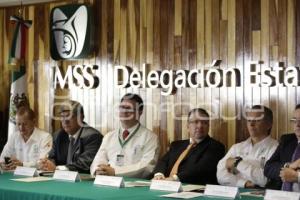 ENRIQUE DOGER . IMSS