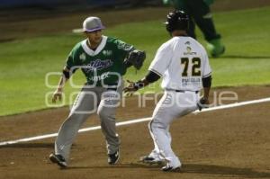 BÉISBOL . PERICOS VS DELFINES