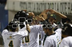 BÉISBOL . PERICOS VS DELFINES