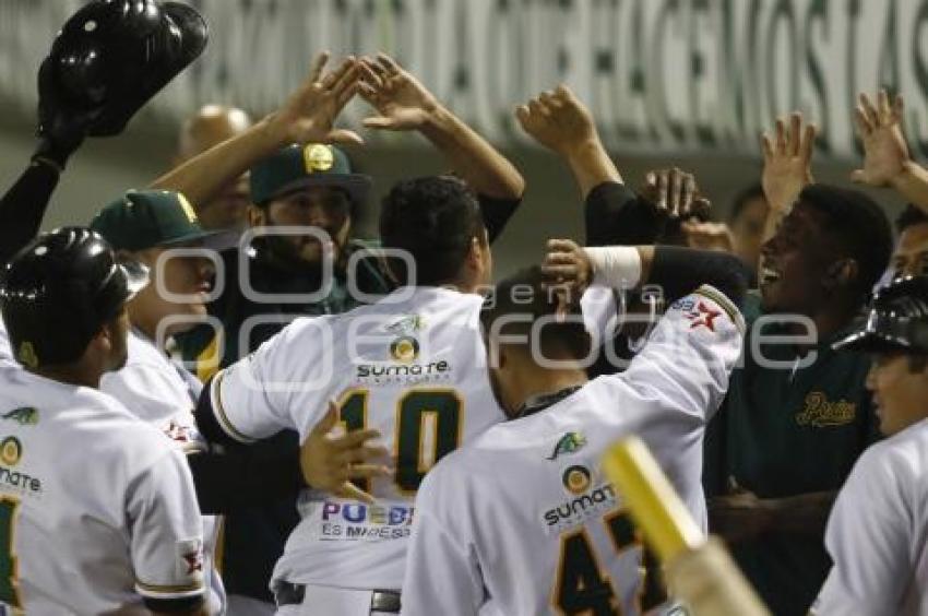 BÉISBOL . PERICOS VS DELFINES