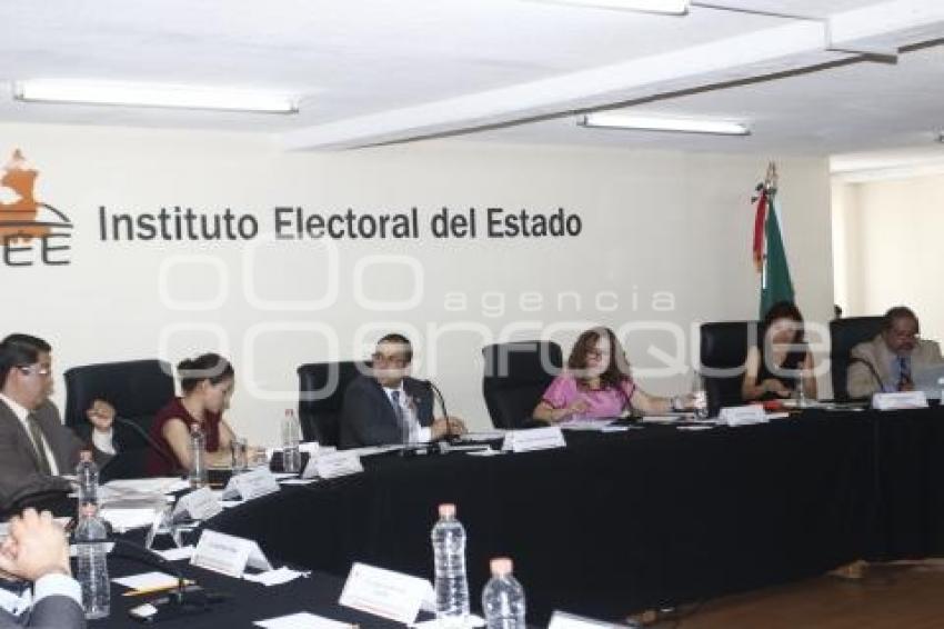 SESIÓN IEE