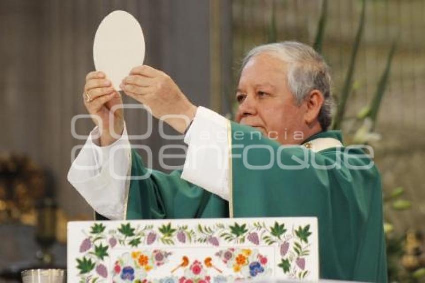 MISA DOMINICAL . CATEDRAL