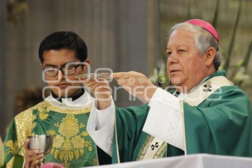MISA DOMINICAL . CATEDRAL