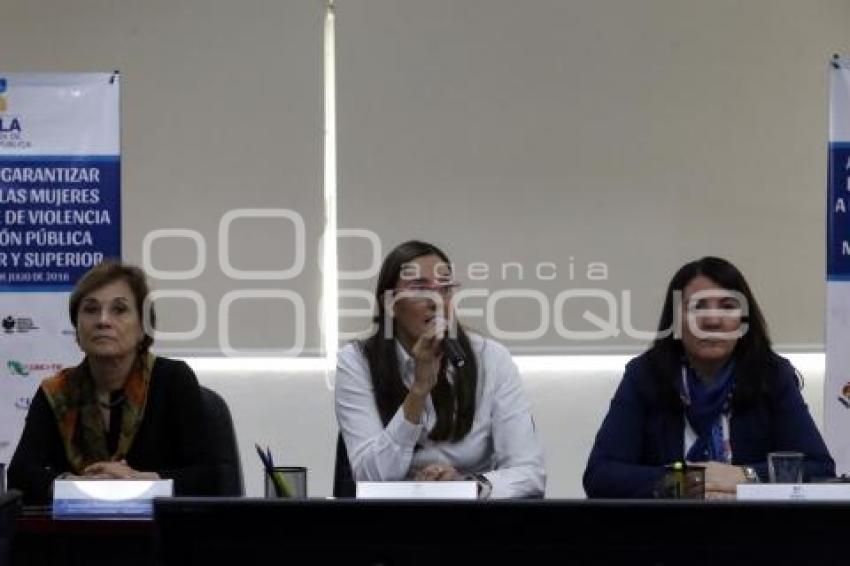 FIRMA DE CONVENIO . MUJERES SIN VIOLENCIA