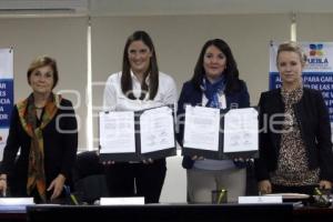 FIRMA DE CONVENIO . MUJERES SIN VIOLENCIA