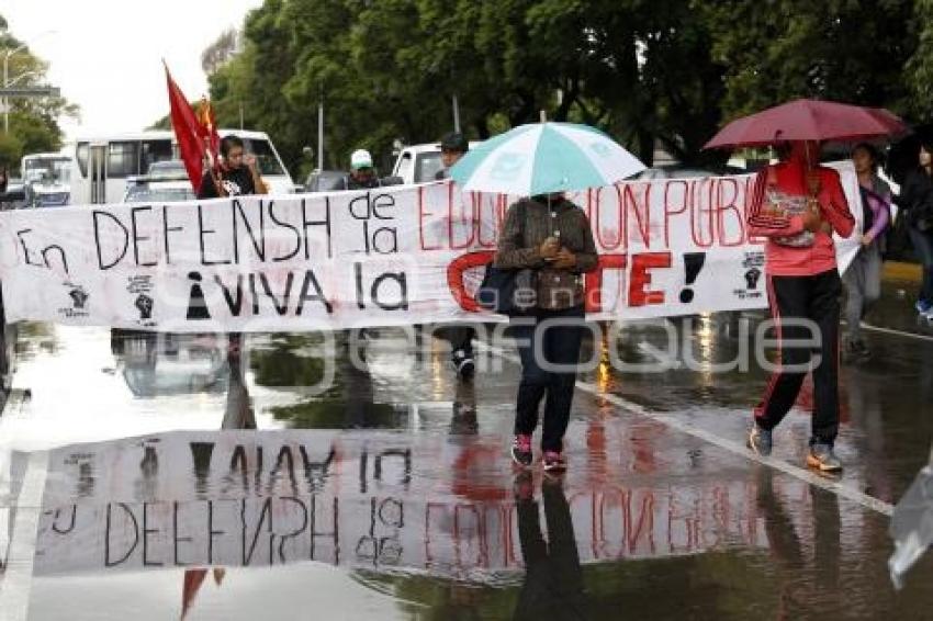 MANIFESTACIÓN MAESTROS CNTE