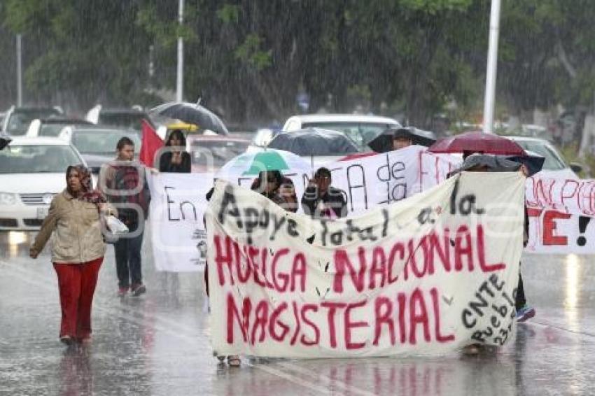 MANIFESTACIÓN MAESTROS CNTE