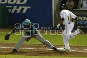 BÉISBOL . PERICOS VS SARAPEROS