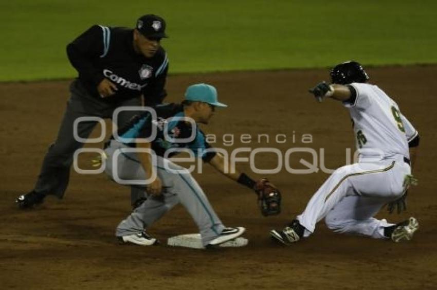 BÉISBOL . PERICOS VS SARAPEROS