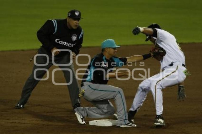 BÉISBOL . PERICOS VS SARAPEROS