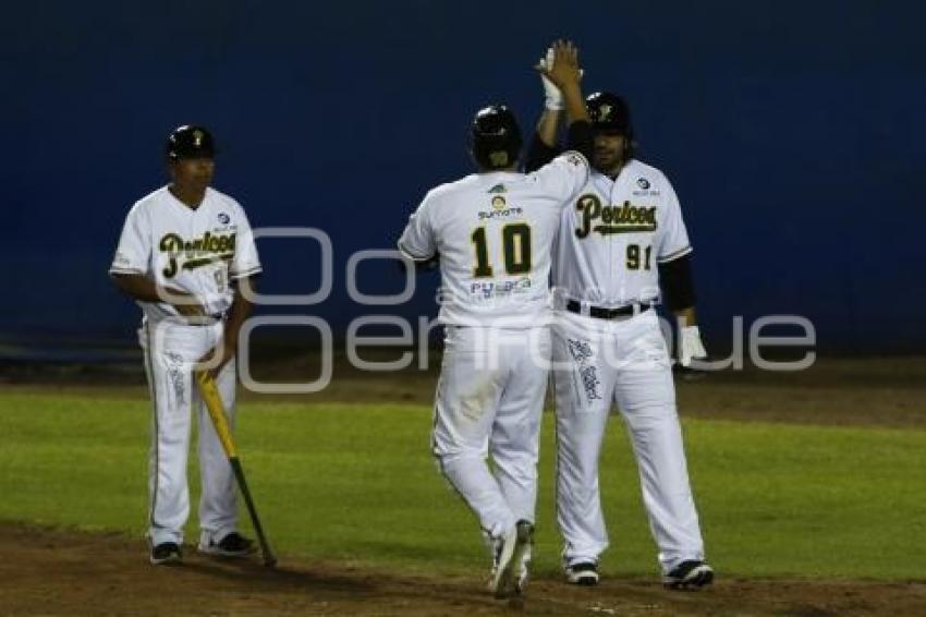 BÉISBOL . PERICOS VS SARAPEROS