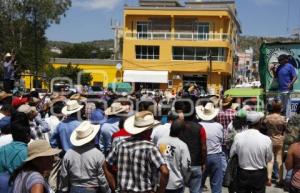 CARAVANA RUMBO A LA CDMX . ACATLÁN