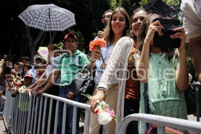 COMBATE DE FLORES