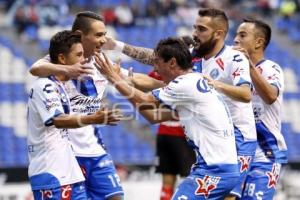 FÚTBOL . CLUB PUEBLA VS XOLOS