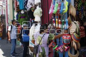 ECONOMÍA . COMERCIOS CHOLULA