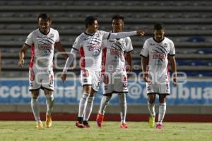 FÚTBOL . LOBOS BUAP VS XOLOS