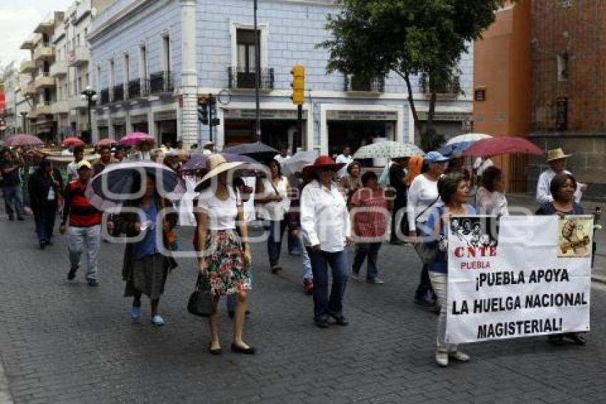 MANIFESTACIÓN MAESTROS CNTE