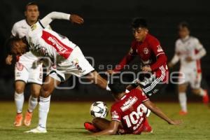 FÚTBOL . LOBOS BUAP VS XOLOS