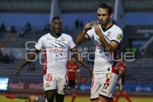 FÚTBOL . LOBOS BUAP VS XOLOS