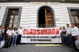 MANIFESTACIÓN DE EX EMPLEADOS