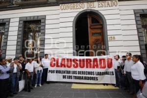 MANIFESTACIÓN DE EX EMPLEADOS