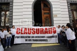 MANIFESTACIÓN DE EX EMPLEADOS