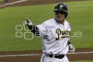 BÉISBOL . PERICOS VS DELFINES