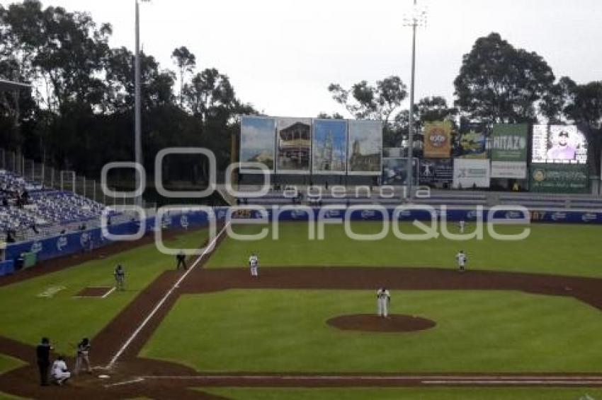 BÉISBOL . PERICOS VS DELFINES