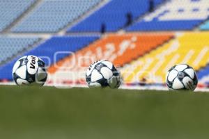 FÚTBOL . CLUB PUEBLA VS SANTOS