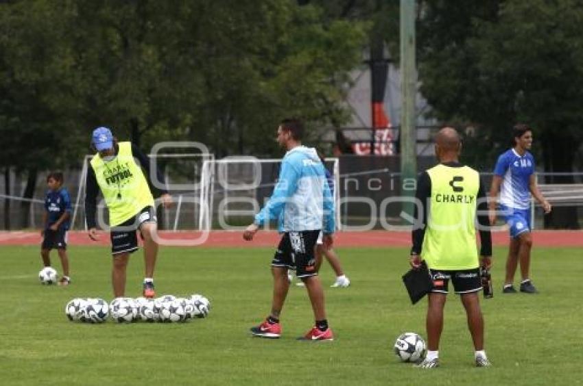 ENTRENAMIENTO . CLUB PUEBLA