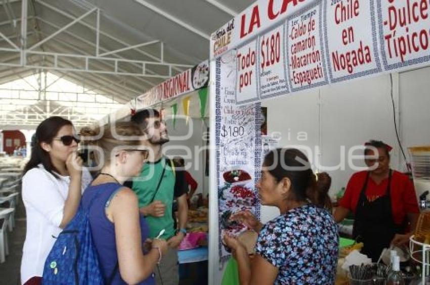 FERIA DEL CHILE EN NOGADA . CHOLULA