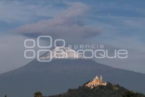 VOLCÁN POPOCATÉPETL . FUMAROLA