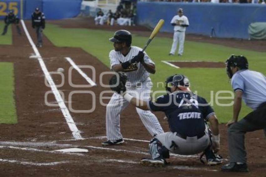 BÉISBOL . PLAY OFF . PERICOS VS TIGRES
