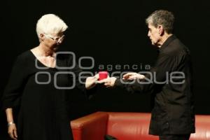 TEATRO . CARTAS MARCADAS