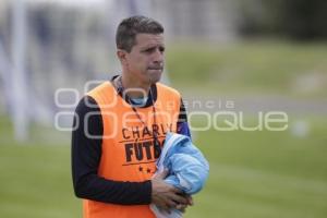 ENTRENAMIENTO . CLUB PUEBLA