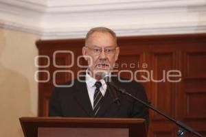 CONFERENCIA COLEGIO DEL ESPÍRITU SANTO A LA BUAP