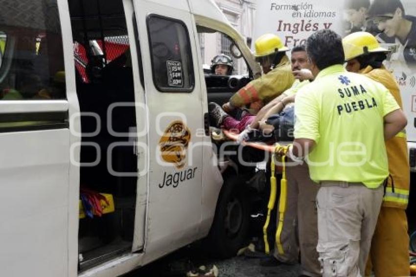 CHOQUE TRANSPORTE PÚBLICO