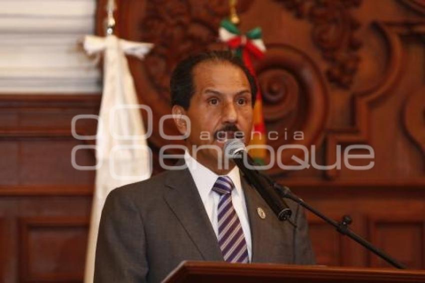 CONFERENCIA COLEGIO DEL ESPÍRITU SANTO A LA BUAP